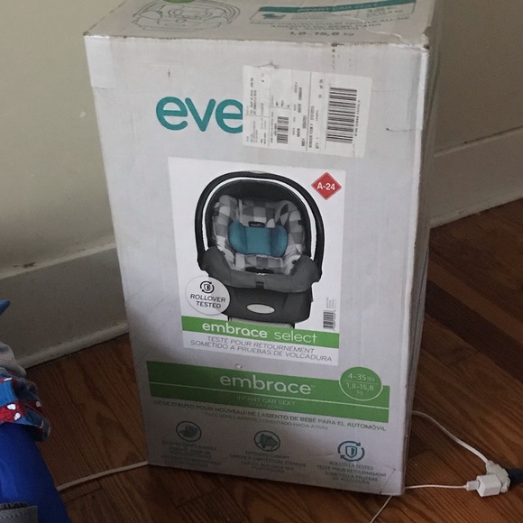 Infant Car seat - Picture 1 of 2